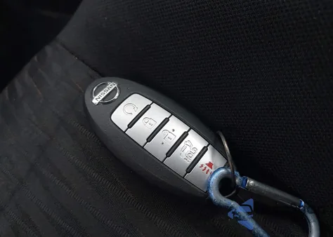 2020 Nissan Rogue Sv Fwd z USA, uszkodzony, nr VIN KNMAT2MT6LP508416